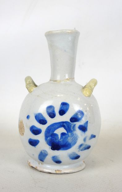 VASE with detached handles in earthenware...