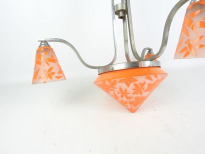 Three-light metal chandelier, three tulips...