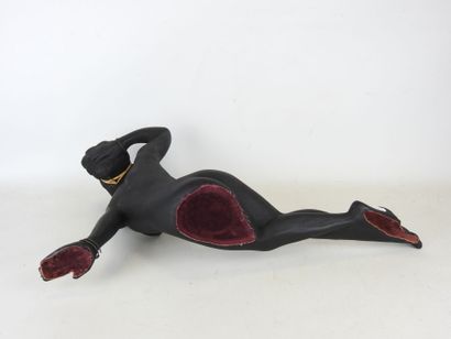 NU africaniste. Black ceramic subject with...