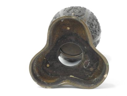 TRIPODE BRUISE PARFUM in bronze decorated...