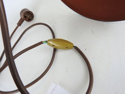LITA : Pied de lampe, le fût fuselé en bois...