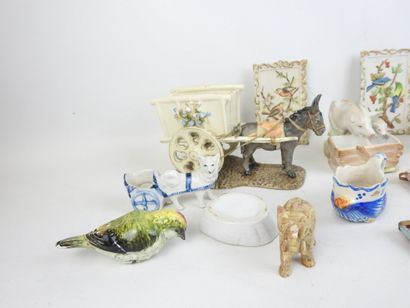 LOT of zoomorphic porcelains including birds,...