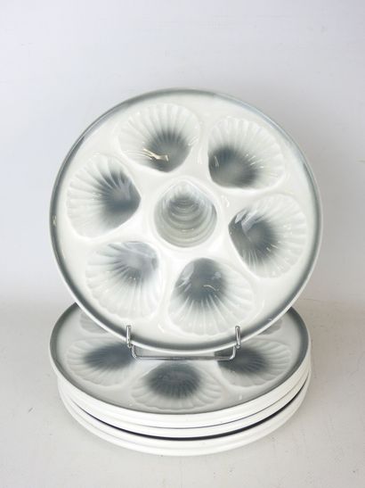 ORCHIES - Moulins des Loups: Six white earthenware...