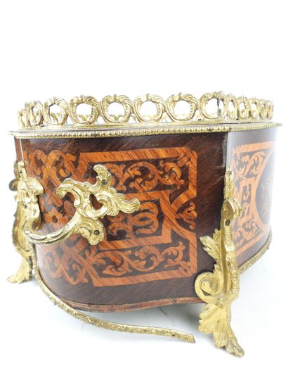 JARDINIERE in inlaid veneer with gilt bronze...