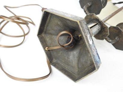 LAMPE bouillotte in silver-plated bronze...