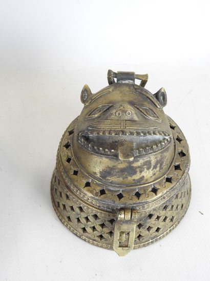 CHINA: Bronze perfume burner decorated with...