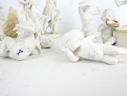 LOT of cookies and porcelain including six...