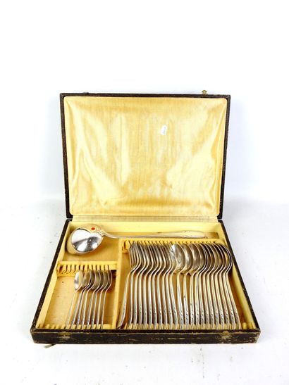 ERCUIS: Silver-plated household set, 32 pieces...