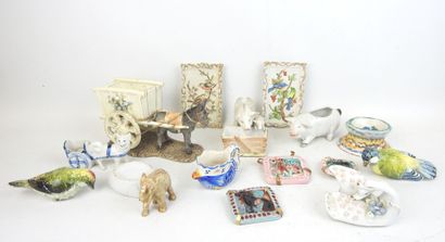 LOT of zoomorphic porcelains including birds,...