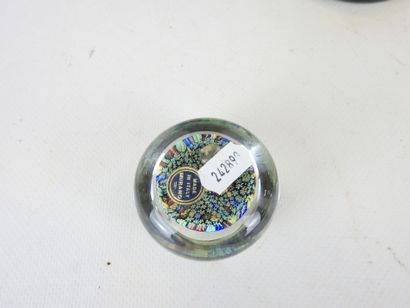 M. PERRET (XX-XXIe) : Horloge en céramique...