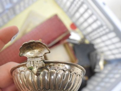 LOT comprising : - Limoges - M & S, three...