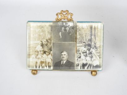 BROCANTE LOT including : - Two gilt metal...