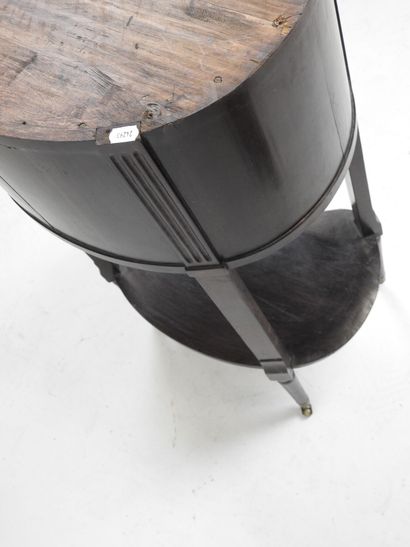 Mahogany oval curtain CHEVET resting on four...