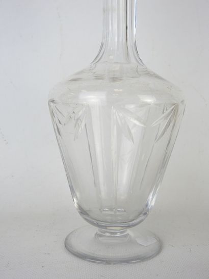 CARAFE in cut glass. H: 32cm. Wear and t...