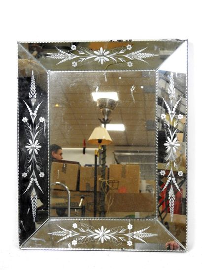 Rectangular Venetian-style MIRROR with engraved...