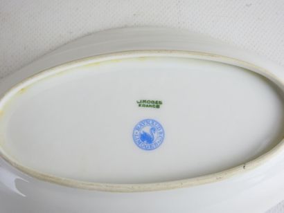RAYNAUD - LIMOGES : Porcelain dinner service...