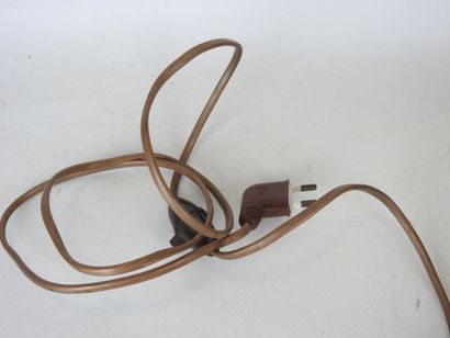 LE TANNEUR : Lampe à base carrée gainé de...