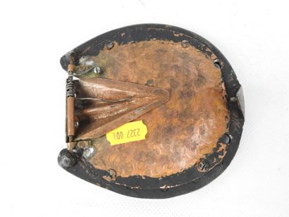 Standing ashtray in wrought iron and copper...
