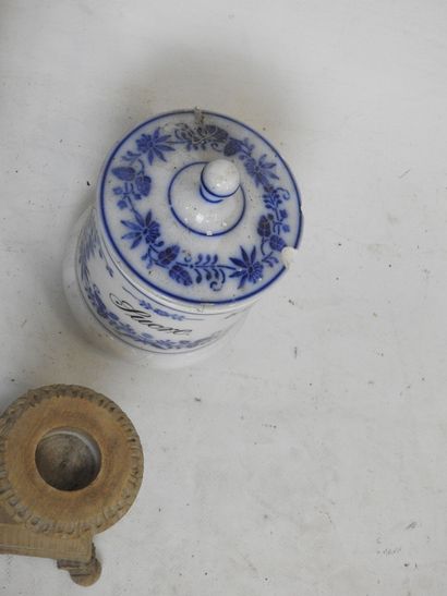 LOT comprising : - Limoges - M & S, three...