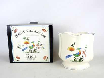 GIEN: Earthenware planter, birds of paradise...
