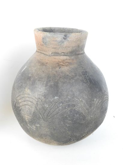 BURA, Niger Valley: Ancient terracotta funerary...