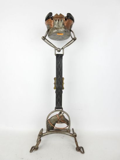 Standing ashtray in wrought iron and copper...