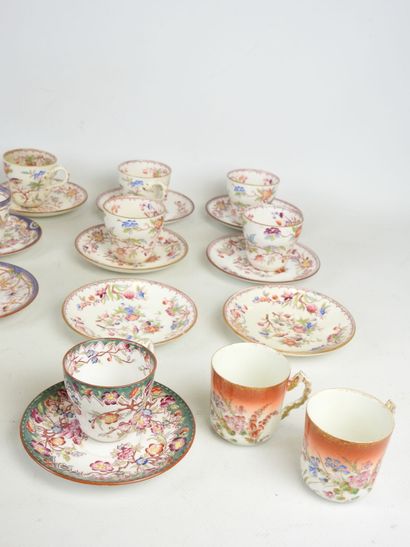 SARREGUEMINES: Large lot of earthenware cups...