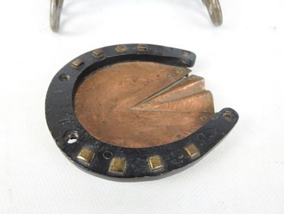 Standing ashtray in wrought iron and copper...