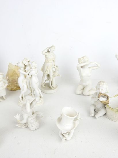 LOT of cookies and porcelain including six...