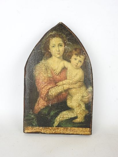 JAPAN: Lacquered wood cigarette case decorated...