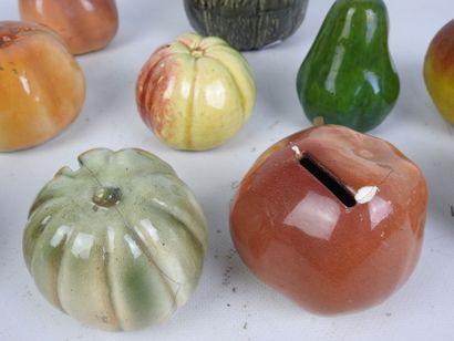 LOT of twelve glazed ceramic piggy banks...