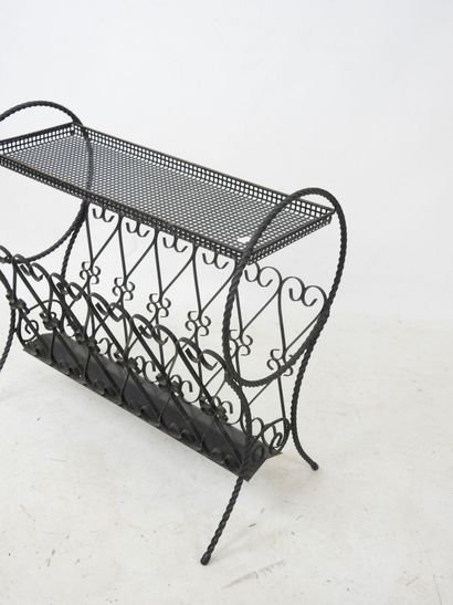 CHATY - VALLAURIS: Black lacquered metal...