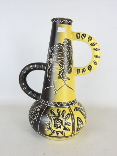 VALLAURIS - François Ré (XXe) : Vase à anses...