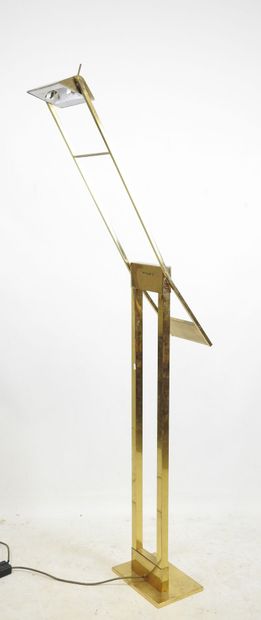 Gilded metal counterweight LAMPADAIRE. Circa...