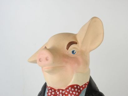 COCHON cuisinier. Sujet en plâtre peint....