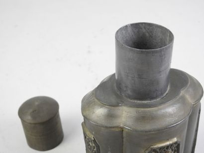 CHINA: Four-lobed pewter tea caddy decorated...