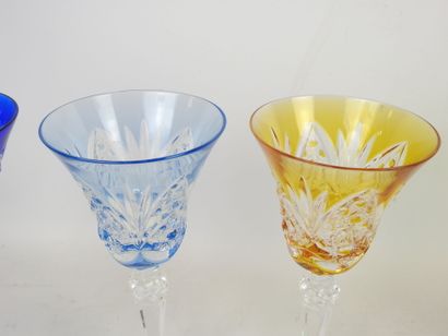 SAINT LOUIS, in the taste of : Six colored...