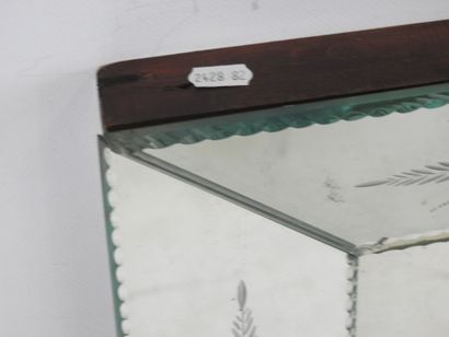 Rectangular Venetian-style MIRROR with engraved...