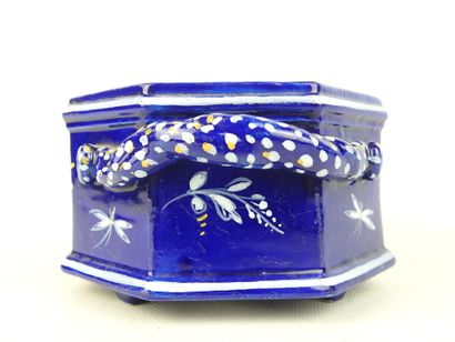 NEVERS (in the taste of) : Blue earthenware...
