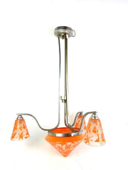 Three-light metal chandelier, three tulips...