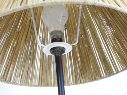 LAMPADAIRE tripode en métal laqué noir et...
