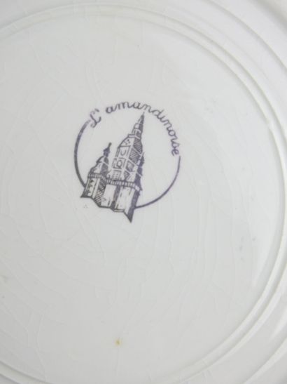 Théodore HAVILAND - Limoges. Porcelain bowl...