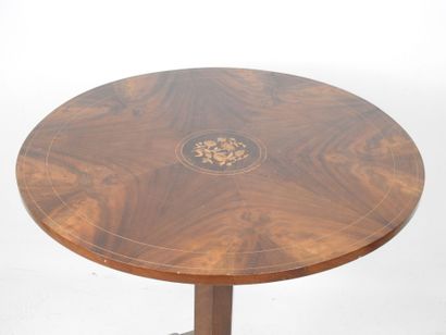 Circular walnut GUERIDON, tilting top inlaid...
