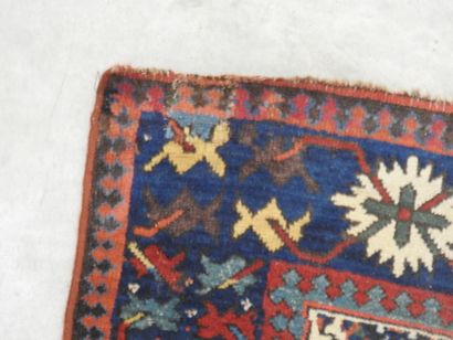 COULOIR GALLERY in knotted wool with geometric...