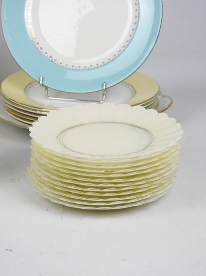 Théodore HAVILAND - Limoges. Porcelain bowl...