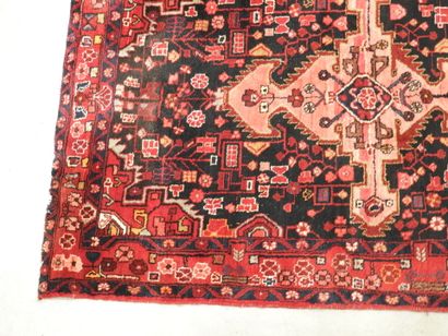 IRAN - HAMADAN : Wool carpet with geometric...