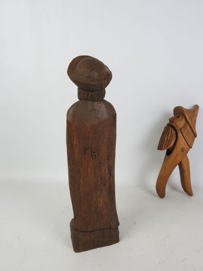 Saint Jacques de Compostelle. Carved wood...