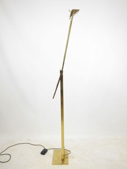 Gilded metal counterweight LAMPADAIRE. Circa...
