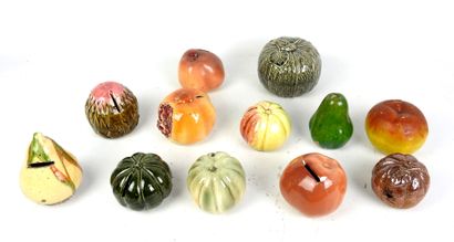 LOT of twelve glazed ceramic piggy banks...