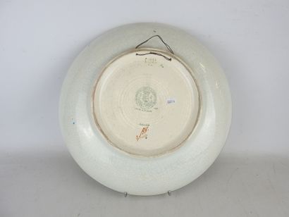 LONGWY: Circular-shaped dish in crackleware...